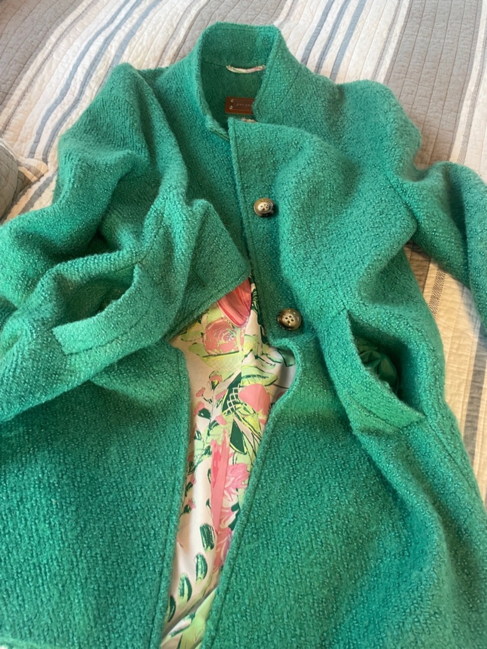 Women’s Green Bouclé Coat with Floral Lining - Picture 9 of 12